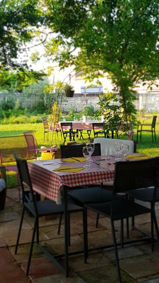 L'Auberge Meilhannaise Екстер'єр фото